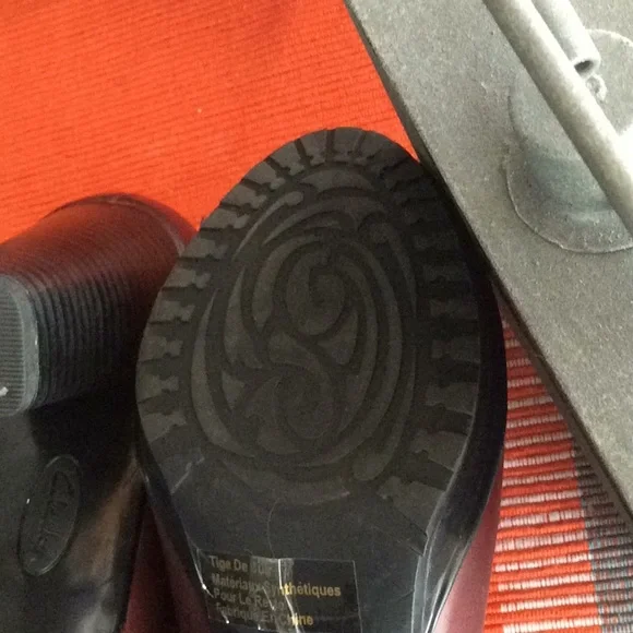 COPY - Like new Clarks Artisan Brown ankle boots size 6.5 - Picture 5 of 6